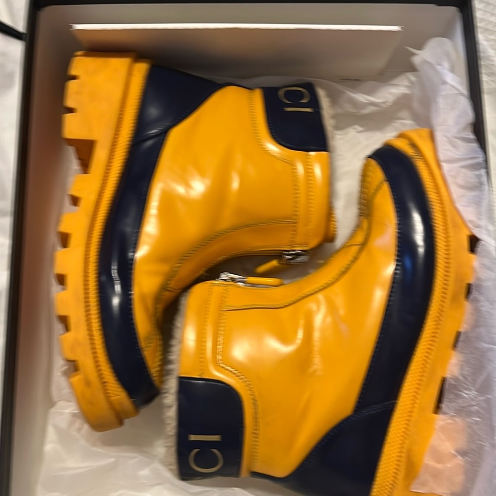 Gucci snow boot